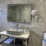 Center View Luxury 公寓 地拉那