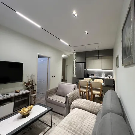 Center View Luxury Apartment