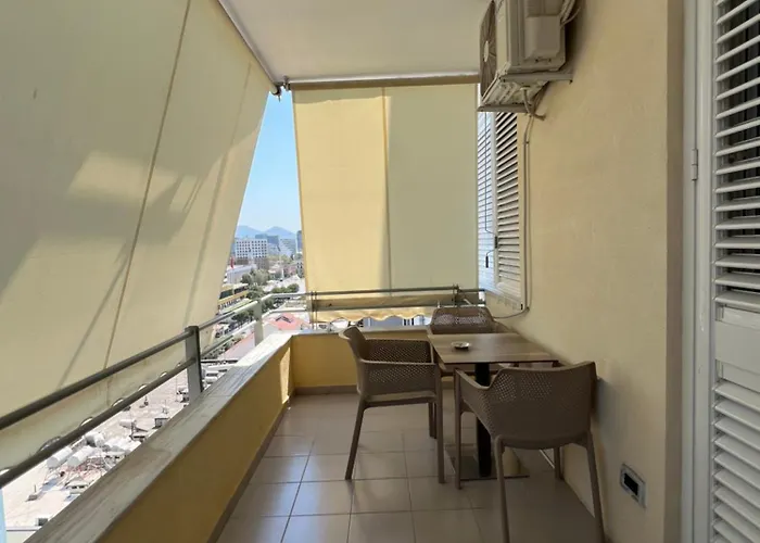 Center View Luxury Apartmán Tirana